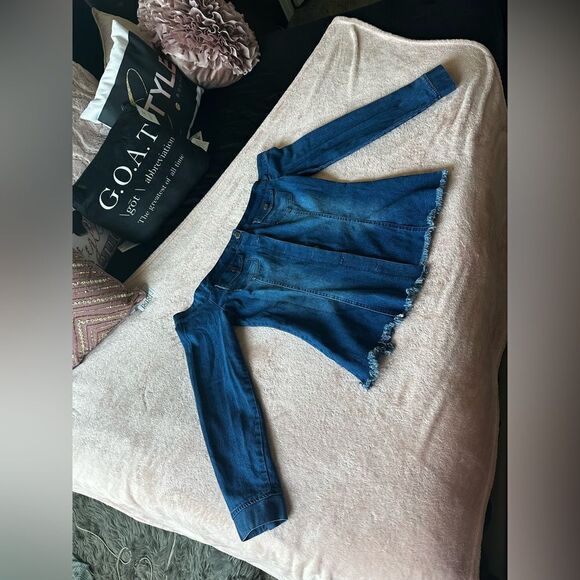 Off The Shoulder Denim Top - Picture 3 of 8